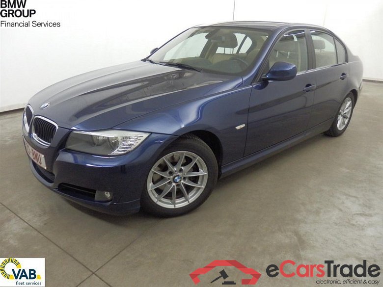 BMW 320D  EFF. BUSINESS LINE + LEDER + NAVI PRO + PDC AR *KOPPELING + VLIEGWIEL VERVANGEN OP 119074KM*
