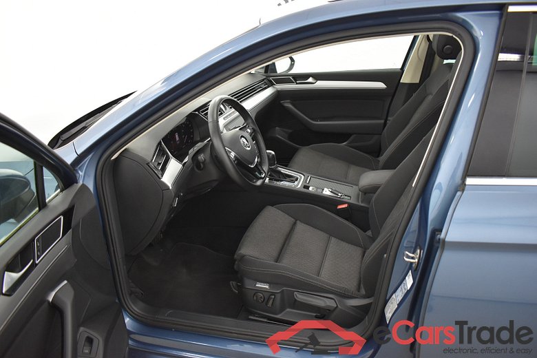 Volkswagen Passat 1.6 TDi Aut. Comfortline Pano Head-Up LED-Xenon Virtual Navi-Pro Sport-Seats Camera KeylessGo Klima PDC ... #5