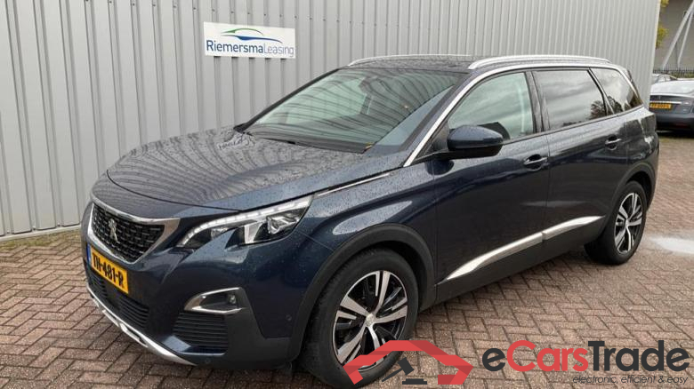 PEUGEOT 5008 1.6ethp pure tech bluelease premium 121kW eat aut