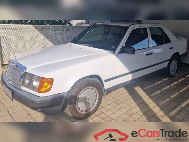 Mercedes_benz E 4 Matic 260 (124.226) E 260 4Matic #1