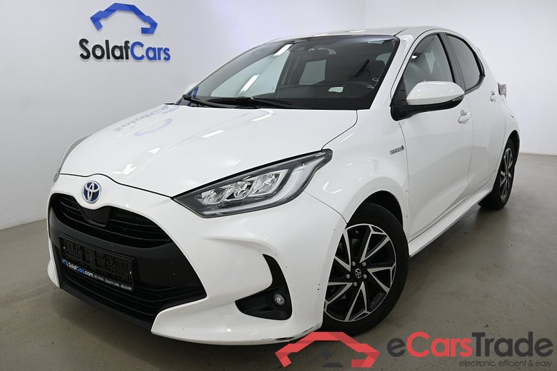 Toyota Yaris 1.5 Hybrid Design Aut. LED Navi KeylessGo Klima ...