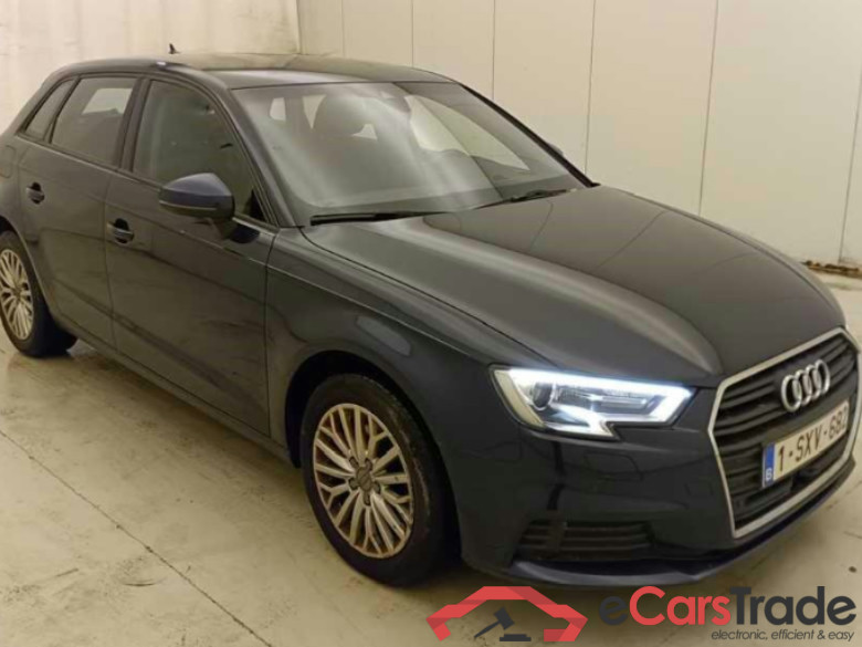 AUDI A3 SB 1.6 TDi Aut. LED-Xenon Navi Klima PDC ... #2