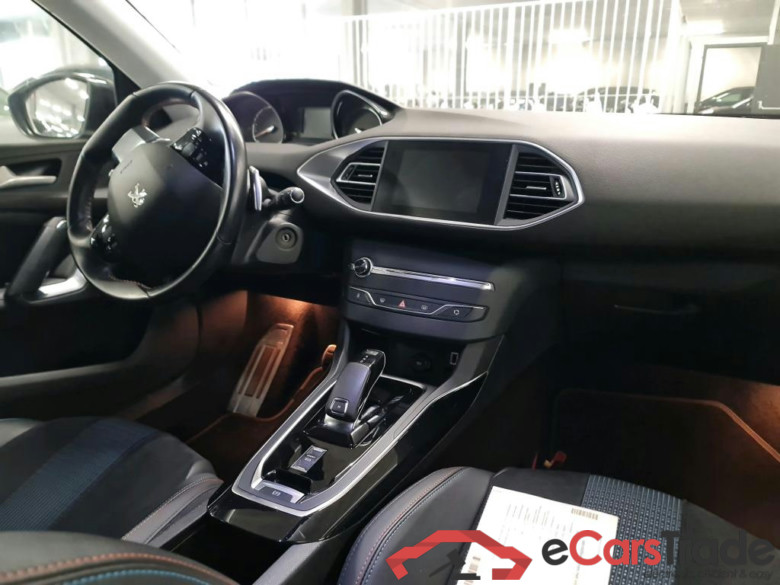 Peugeot 308 1.5 BlueHDI 131Hp Allure Aut. Navi 1/2 Sport-Leather Klima PDC ... #3