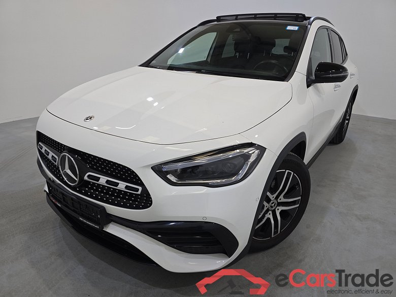 Mercedes GLA 200d AMG Aut. Pano LED-Multibeam Ambient Widescreen Navi Sport-Leather KeylessGo Camera Klima PDC ...