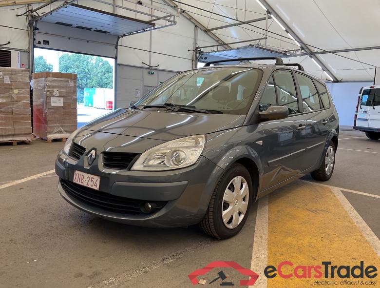 RENAULT Grand Scénic Phase II Grand Scénic 1.9 dCi Latitude 7pl. #1