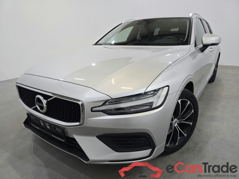 Volvo V60 2.0 D3 Momentum Aut. LED-Xenon Virtual Navi 1/2 Leather KeylessGo Klima PDC ...