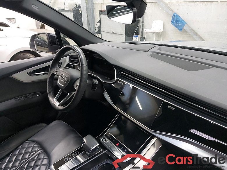 AUDI - AUD Q7 60 TFSI e Quattro 456PK Tiptronic S line With Valcona Heated Electric Mem Seats & Assistance Tour & City & Adavanced PreConditioning & Panoramic Cameras & Pano Roof & 21 Inch & Towing Hook  * HYBRID * #3