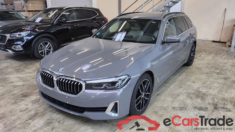 BMW 5-Serie Touring ´16 Baureihe 5 Touring 520 d Luxury Line 2.0 140KW AT8 E6d #1