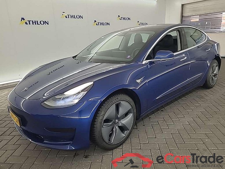 Tesla Model 3 Standard Range Plus RWD 4D 225kW