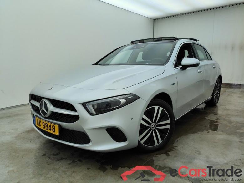 MERCEDES CLASSE A (W177) A 250 e PHEV 160 Business Solution 5d #4