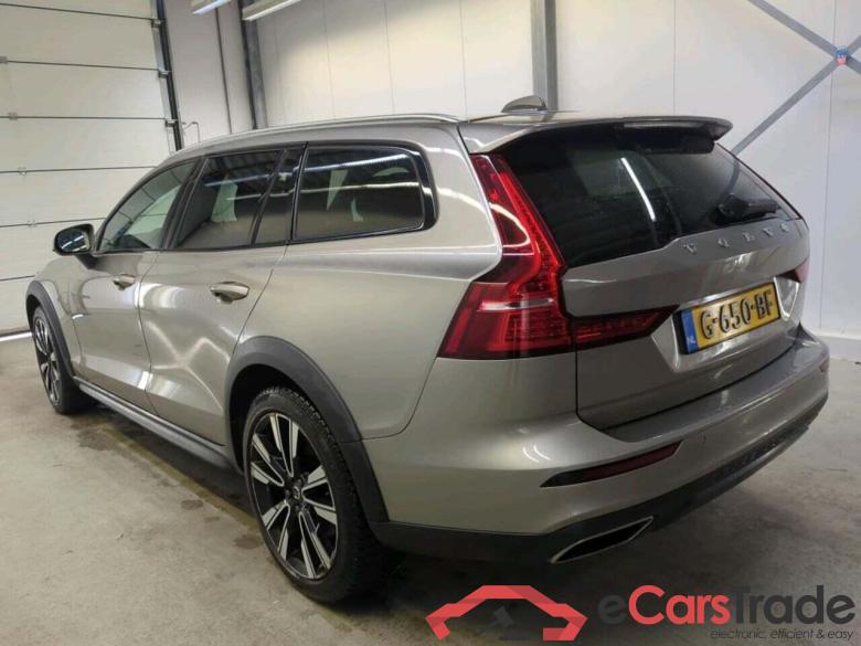 VOLVO V60 CROSS COUNTRY 2.0 T5 AWD Pro #6