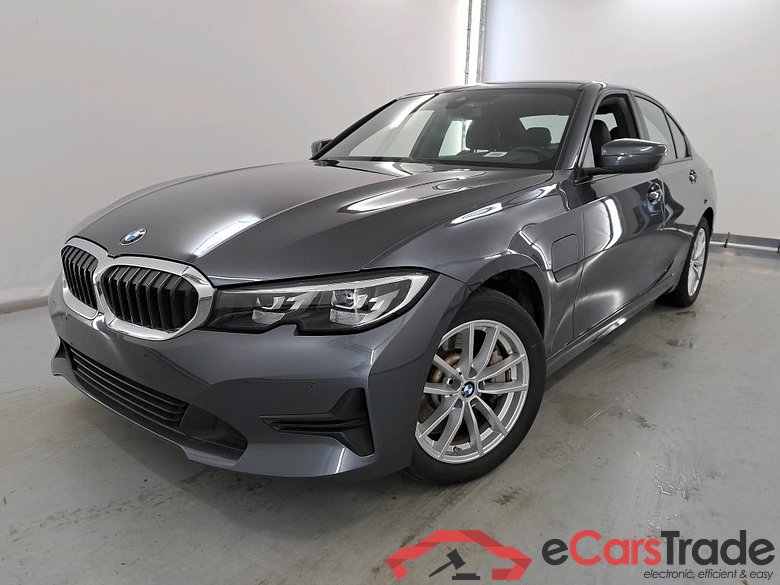 BMW 3-serie 2.0 330E (135KW) BERLINE Business Plus