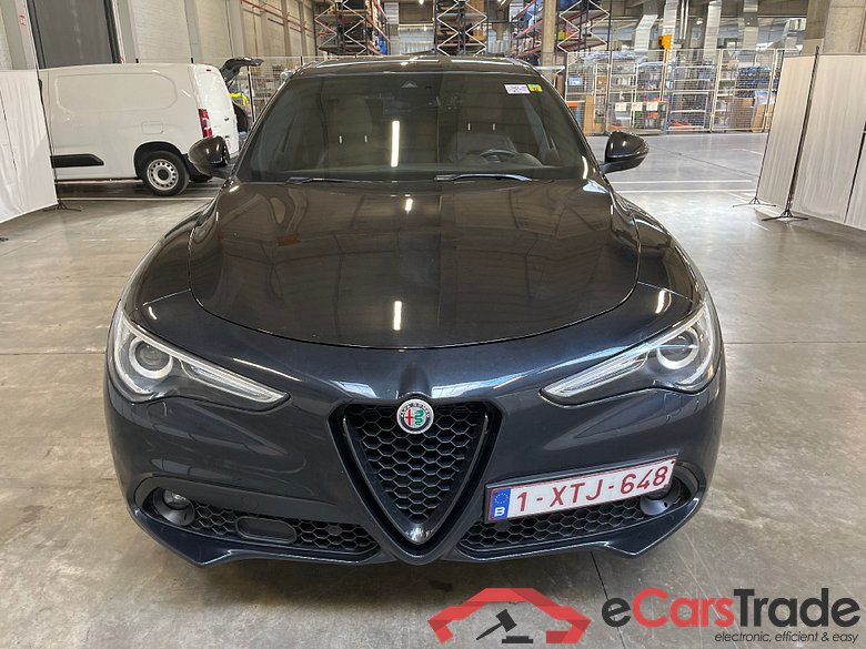 Alfa Romeo, Stelvio '17, Alfa Romeo Stelvio 2.2 D 210 Veloce AWD 5d #1