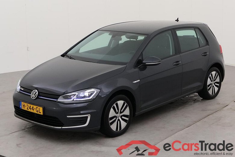 VOLKSWAGEN e-Golf 