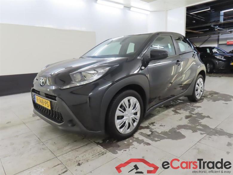 TOYOTA Aygo X 1.0 VVT-i MT Play #1