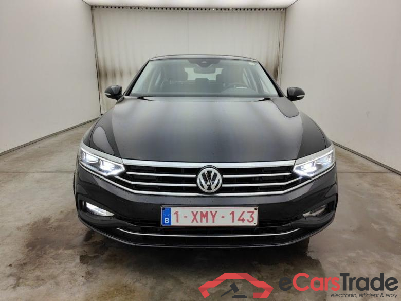 Volkswagen Passat 1.6 TDI Style Business DSG 4d