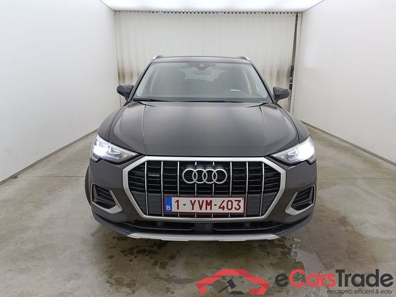 Audi Q3 35 TDI S tronic Quattro Advanced 5d #1