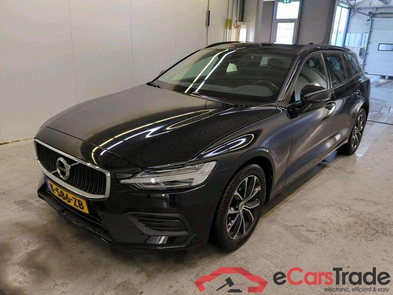 VOLVO V60 2.0 B3 Mom. Adv.