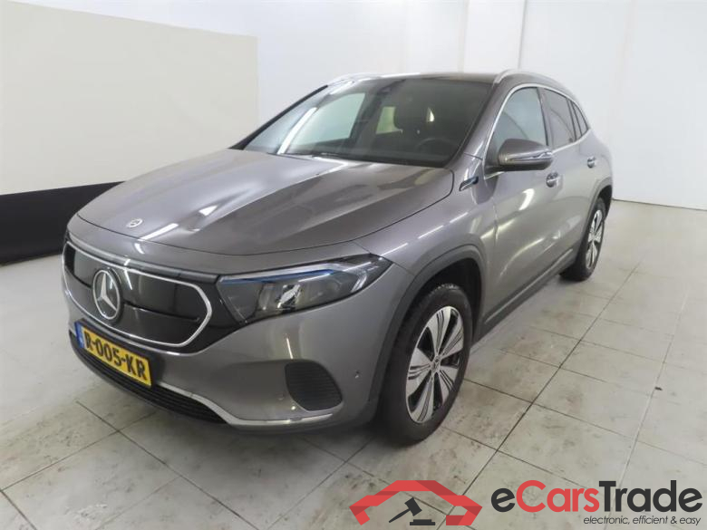 MERCEDES-BENZ EQA 250 Bns Sol. Lux