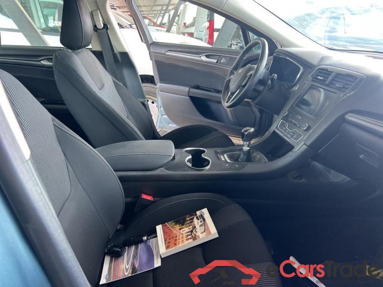 Ford 2.0 TDCi 110kW (150CV) Titanium 235 FORD Mondeo / 2014 / 5P / berlina con portón 2.0 TDCi 110kW (150CV) Titanium 235 #6