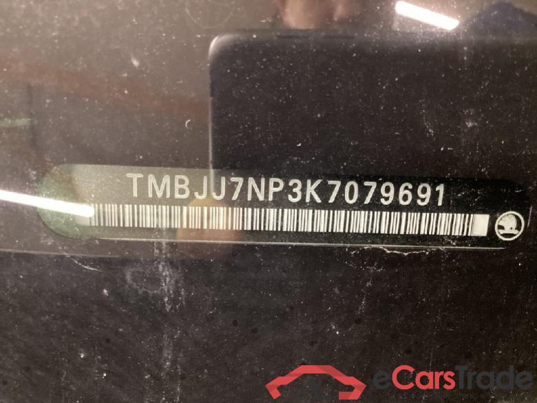 Skoda Superb Wagon ´15 Superb Combi Premium Edition 2.0 TDI 140KW AT7 E6 #1