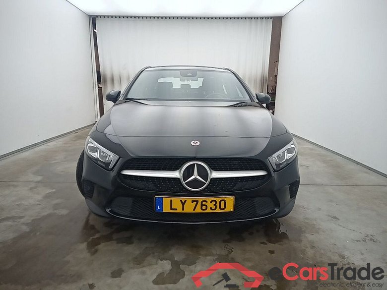 MERCEDES CLASSE A SEDAN (V177) A 180 136 Business Solution (EU6AP) 4d #1