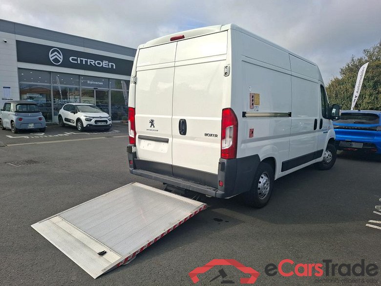 Peugeot BLUEHDI 110 PREMIUM 333 L2H2 PEUGEOT Boxer / 2014 / 4P / Fourgon tôlé BLUEHDI 110 PREMIUM 333 L2H2 #3