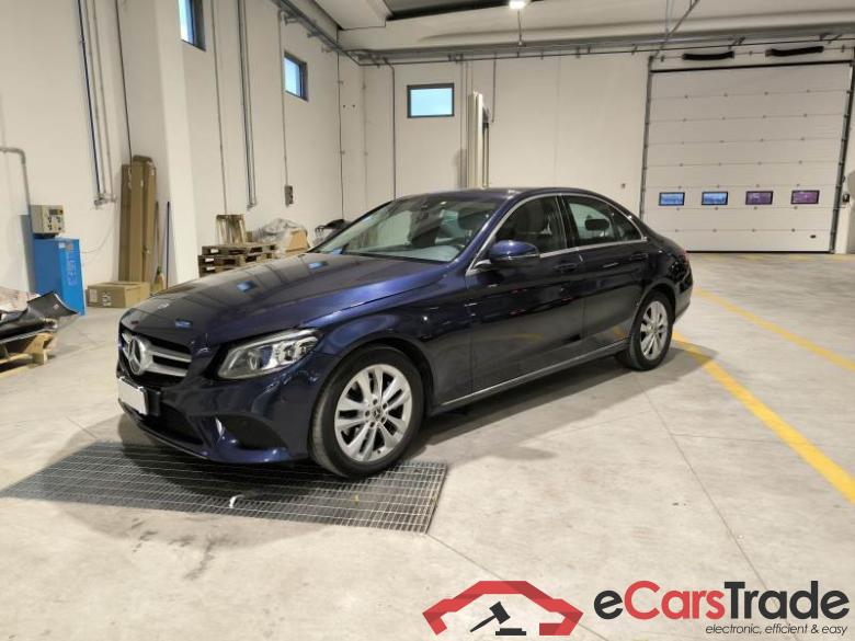 Mercedes 81 MERCEDES-BENZ CLASSE C / 2018 / 4P / BERLINA C220 D SPORT PLUS AUTO #1