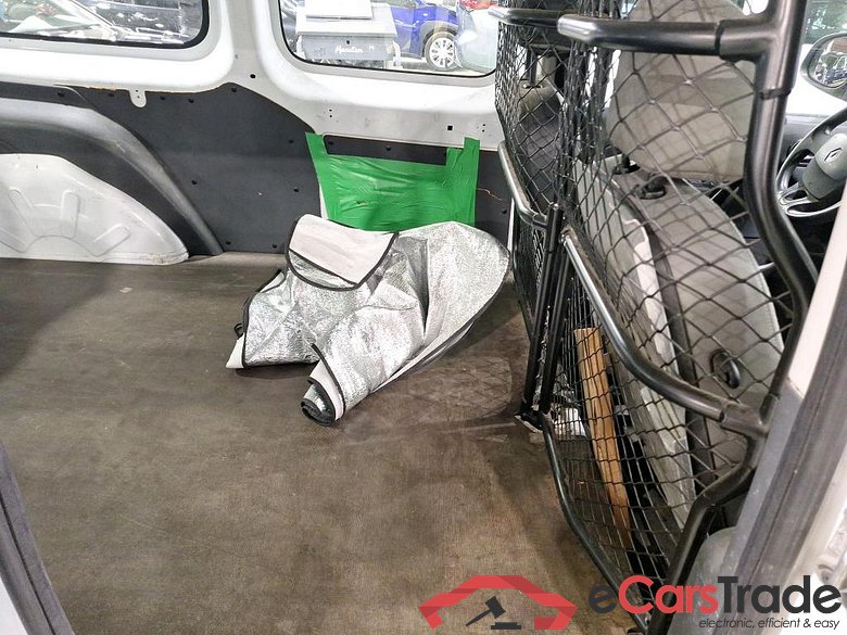 RENAULT KANGOO EXPRESS MAXI DIESEL Lot 1.3 RENAULT KANGOO EXPRESS Maxi 1.5 dCi Blue Confort #6