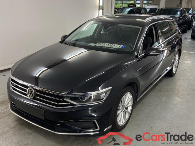 VOLKSWAGEN PASSAT VARIANT GTE - 2020 1.4 TSI PHEV GTE Business DSG Climatiseur et energie II arriere