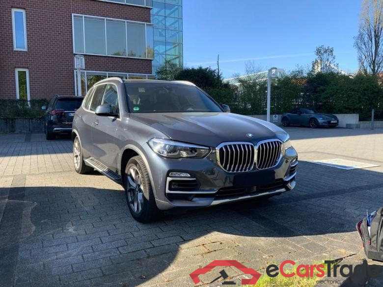 BMW X5 ´18 Baureihe X5 xDrive 45 e xLine 3.0 290KW AT8 E6d