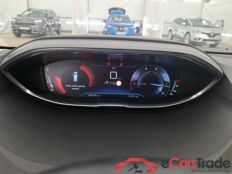 Peugeot BlueHDi 130 S&S ACTIVE BUSINESS PEUGEOT 5008 / 2016 / 5P / SUV BlueHDi 130 S&S ACTIVE BUSINESS #6