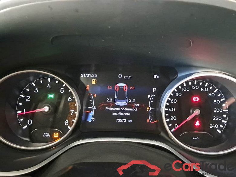 Jeep 66 JEEP COMPASS / 2017 / 5P / SUV 1.3 TURBO T4 110KW LIMITED DDCT #4