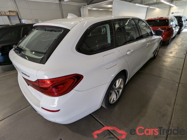 BMW 5-Serie Touring ´16 Baureihe 5 Touring 520 d Sport Line 2.0 140KW AT8 E6dT #3