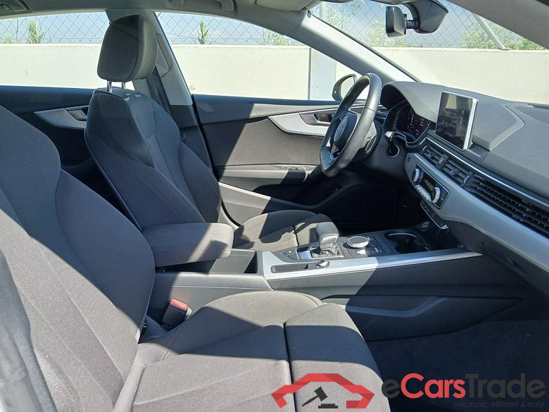 Audi Sport 35 TDI 110kW S tronic Sportback AUDI A5 / 2016 / 5P / berlina con portón Sport 35 TDI 110kW S tronic Sportback #6