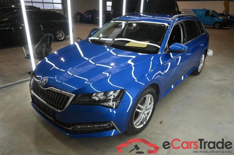 Skoda Superb Wagon ´15 Superb Combi Ambition iV 1.4 TSI Hybrid 160KW AT6 E6d #1