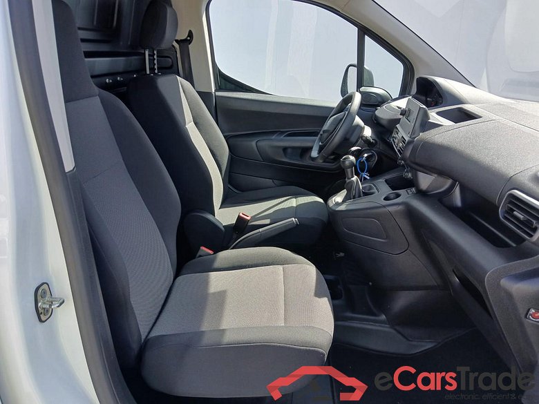 Peugeot Pro Standard 600kg BlueHDi 73kW (AC) PEUGEOT Partner / 2018 / 3P / furgón derivado de turismo Pro Standard 600kg BlueHDi 73kW (AC) #6