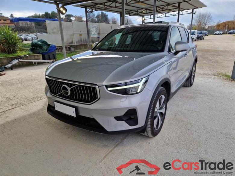 Volvo 11 VOLVO XC40 / 2021 / 5P / SUV T4 RECHARGE PLUG-IN AUTO CORE #1