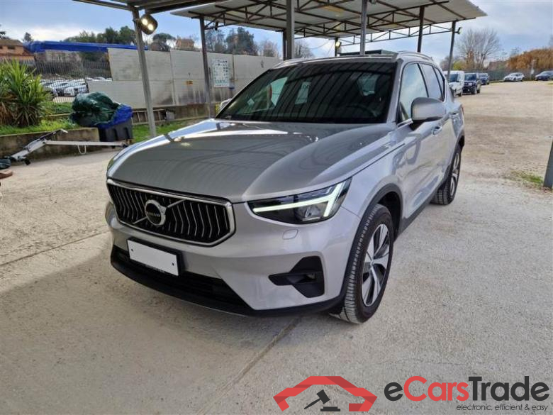 Volvo 11 VOLVO XC40 / 2021 / 5P / SUV T4 RECHARGE PLUG-IN AUTO CORE
