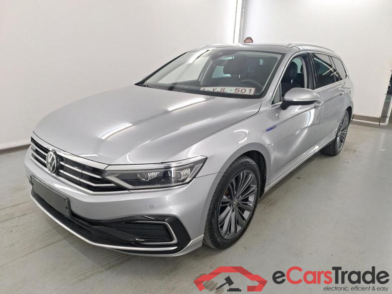 VOLKSWAGEN PASSAT VARIANT GTE - 2020 1.4 TSI PHEV GTE Business DSG Design & Comfort Easy Open