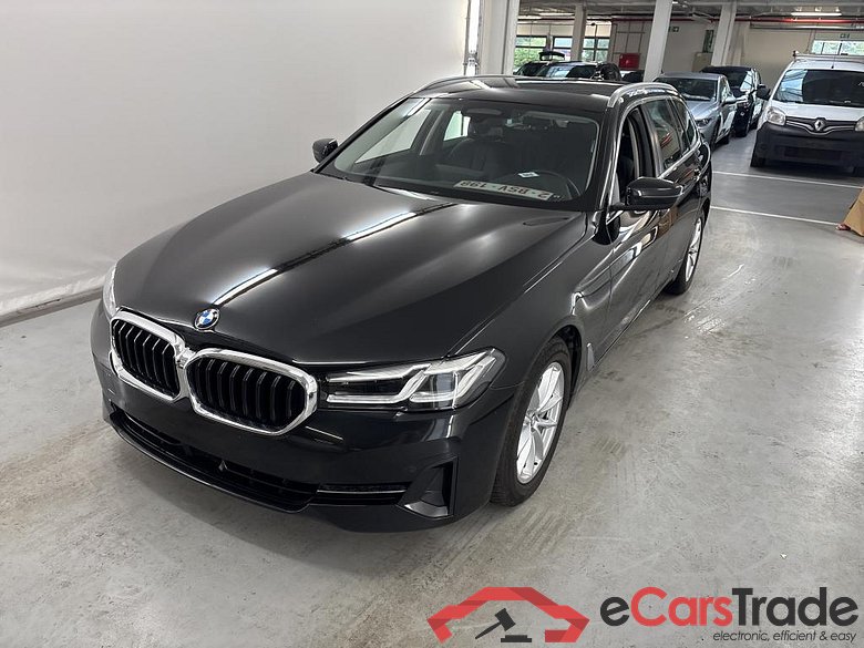 BMW 5 SERIES TOURING 3.0 530D XDRIVE AUTO TOURING Comfort Business Driving Assistant Pro