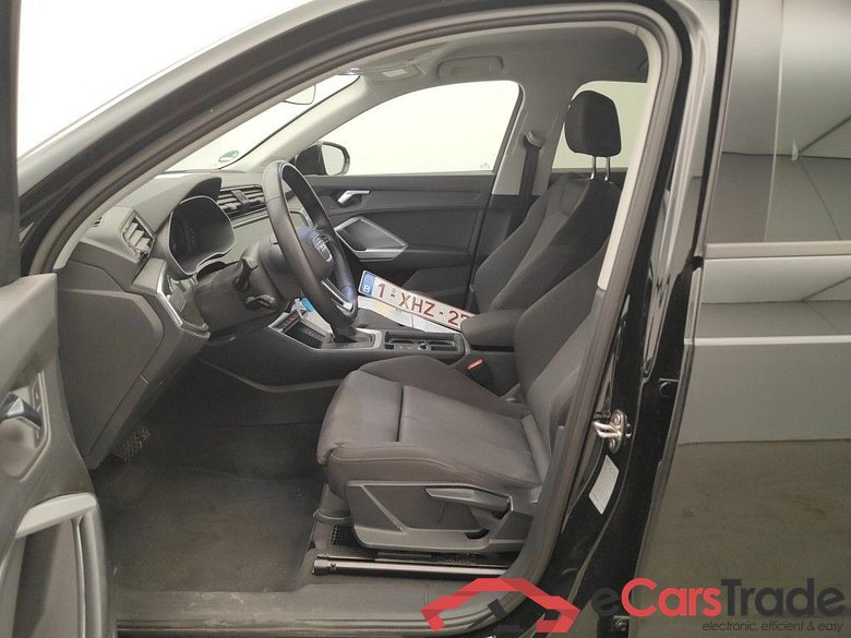 Audi Q3 35 TDI S tronic Advanced Business Editio 5d #6