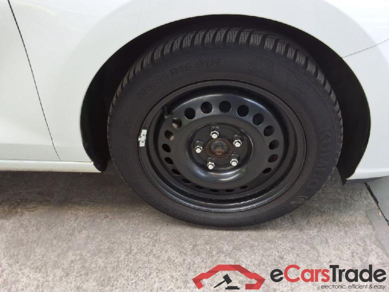 Hyundai i30 5d ´16 i30 Edition 30+ Mild-Hybrid 1.5 T-GDI 118KW AT7 E6d #3