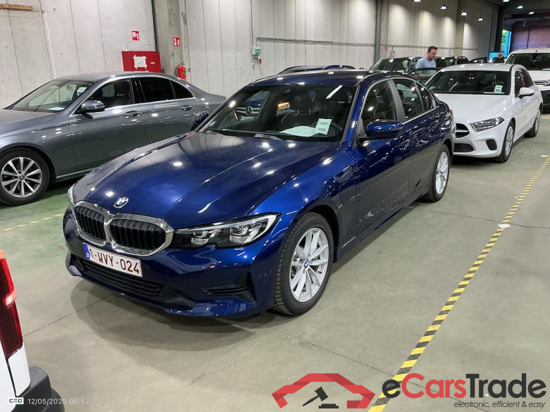 BMW 3-serie 2.0 330E (135KW) BERLINE