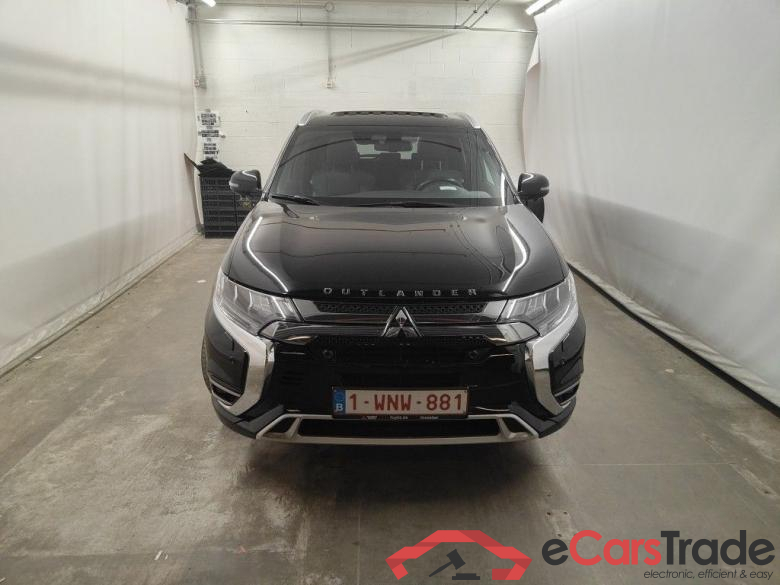 Mitsubishi Outlander 2.4 PHEV 4WD Instyle SDA AT 5d
