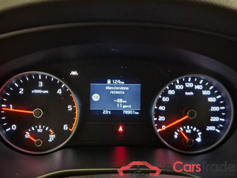 Kia MAN 16 BUS KIA SPORTAGE / 2018 / 5P / SUV 1.6 CRDI MHYB 100KW BUSINESS CLASS 2WD #4