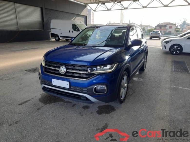 Volkswagen 17 VOLKSWAGEN T-CROSS / 2019 / 5P / SUV 1.6 TDI SCR ADVANCED BMT DSG #1