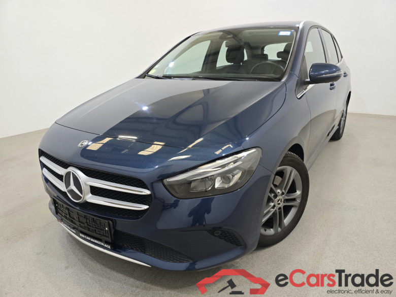 Mercedes B 200d Aut. LED-Xenon Widescreen Navi 1/2 Sport-Leather KeylessGo Camera Klima PDC ... #1