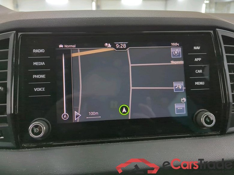 SKODA Karoq 110 kW #2