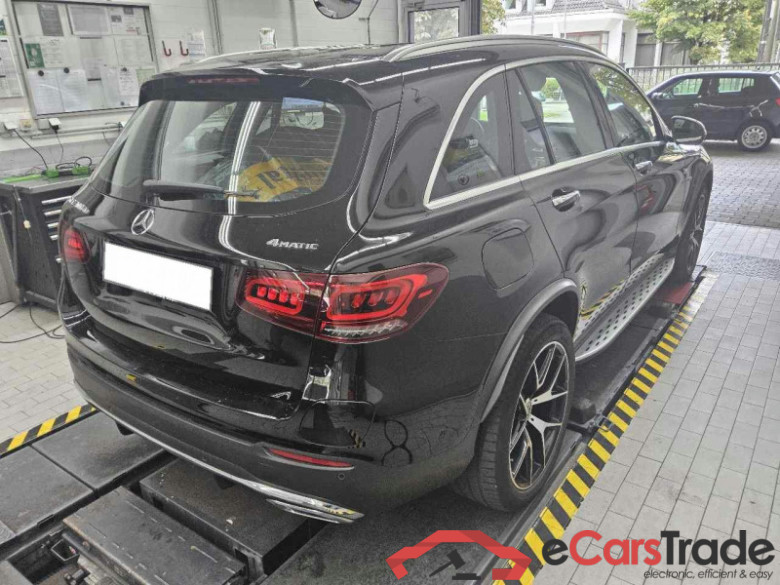Mercedes-Benz GLC -Klasse (BM 253)(06.2015->) DE - SUV5 GLC 300 de EU6d, de AMG Line 4Matic (EURO 6d), (Facelift) 2020 - 2022 #3